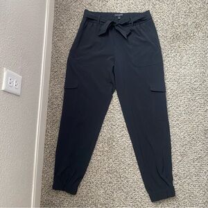 Banana Republic Black Women's Cargo Pants pockets